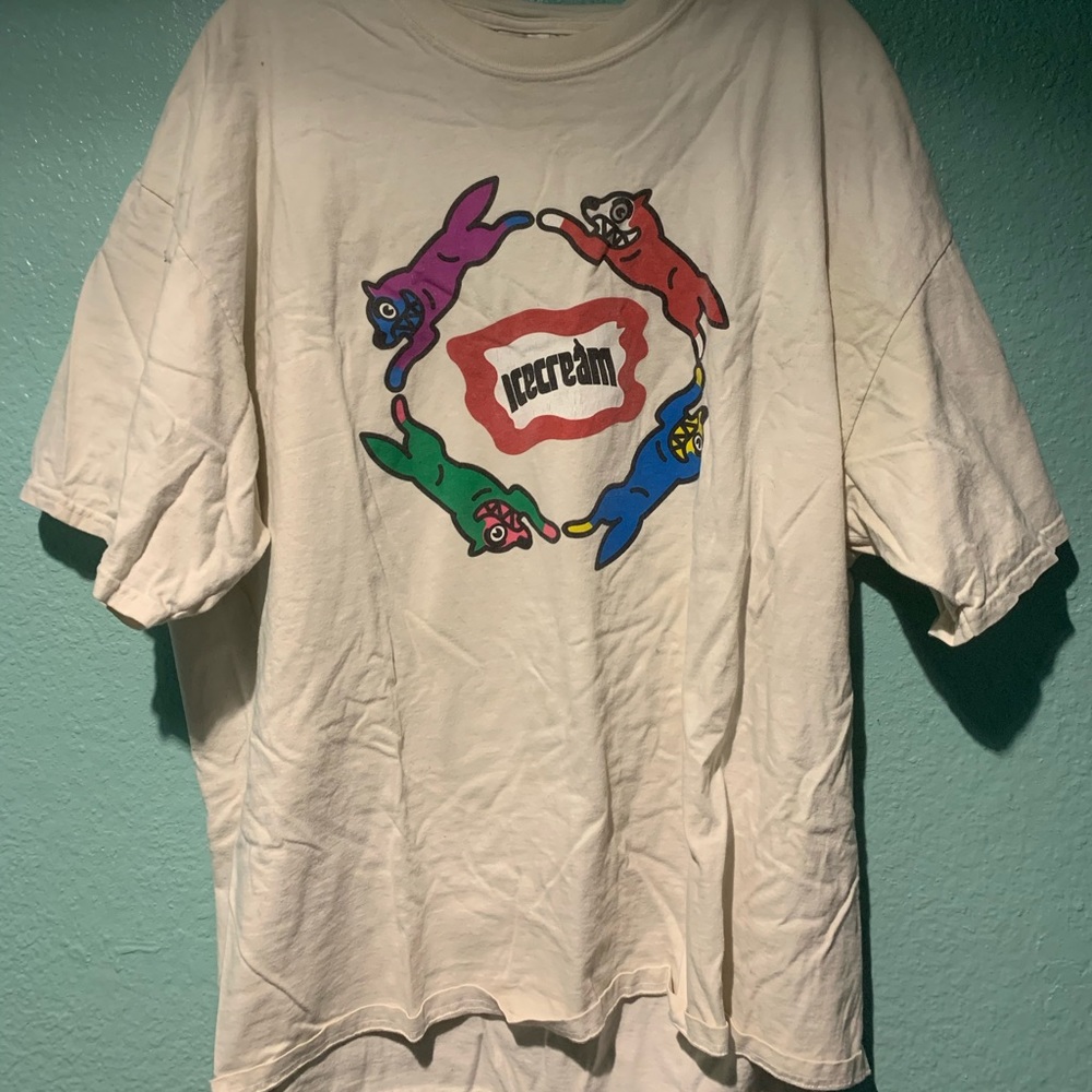 Running dog ICE CREAM shirt